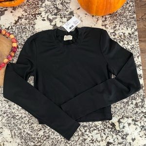 🖤Long Sleeve Crop Top